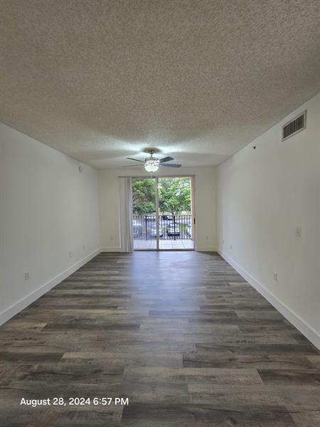 Building Photo - 2120 W Preserve Way