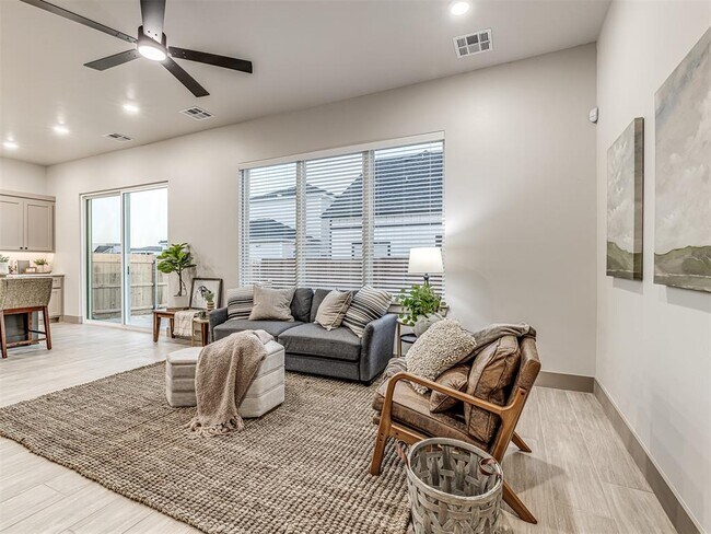 Building Photo - 2548 NW 131st St