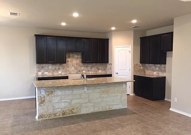 Building Photo - 6723 Indian Lodge