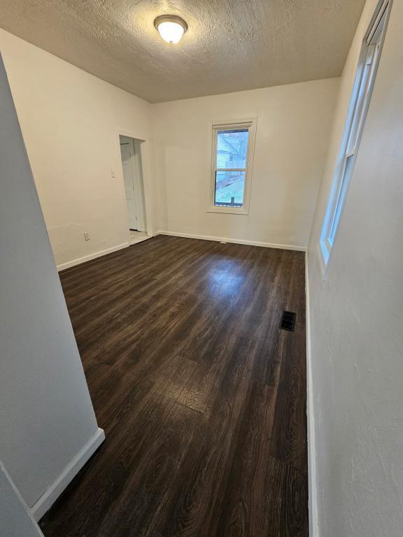 Building Photo - 640 Pine St