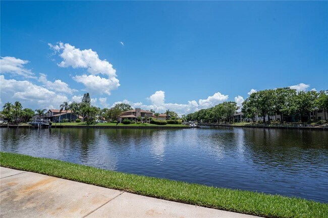 Building Photo - 6338 Newtown Cir