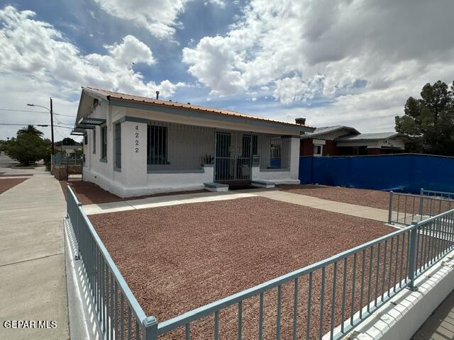 Building Photo - 4222 Pershing Dr