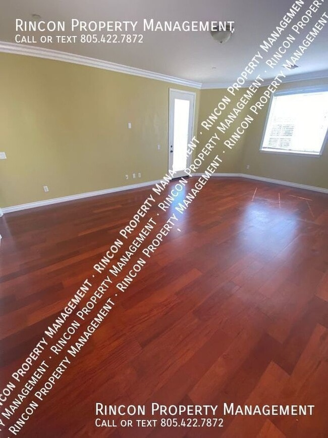 Building Photo - Elegant Long Term Large Home Rental - Load...