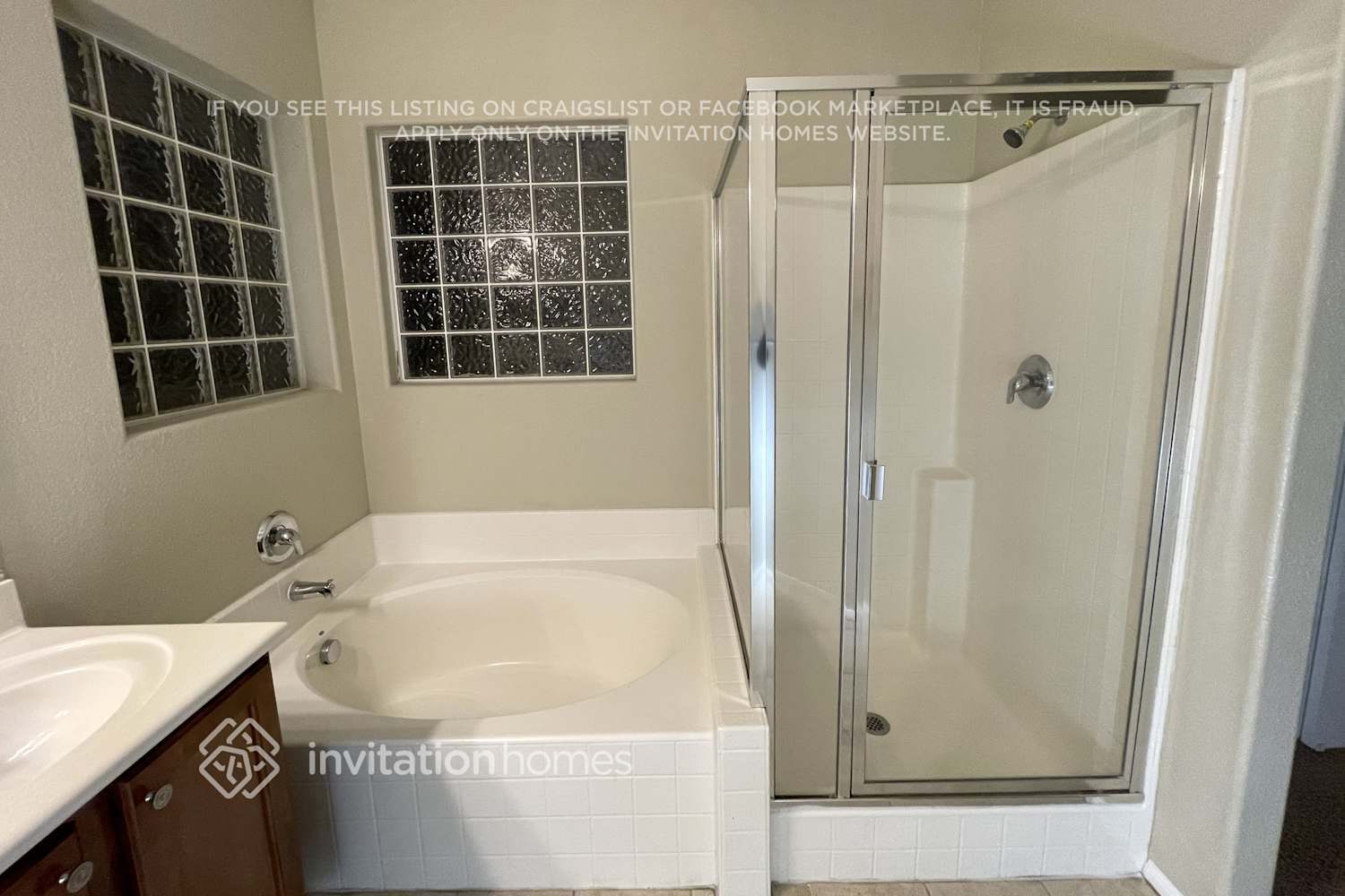 Building Photo - 628 Sumatra Pl