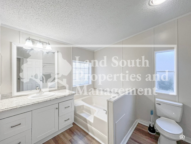 Building Photo - 5638 Cherry Tree Dr