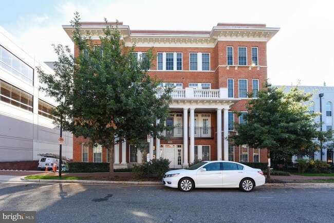 Building Photo - 1023 N Royal St