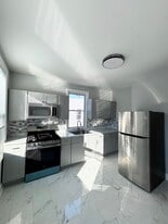 Building Photo - 233 21st St