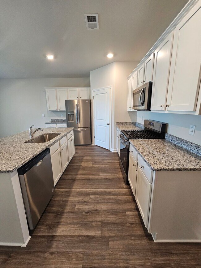 Building Photo - 3015 Long Spur Dr