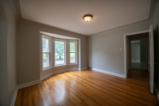 Building Photo - 6600 Nottingham Ave