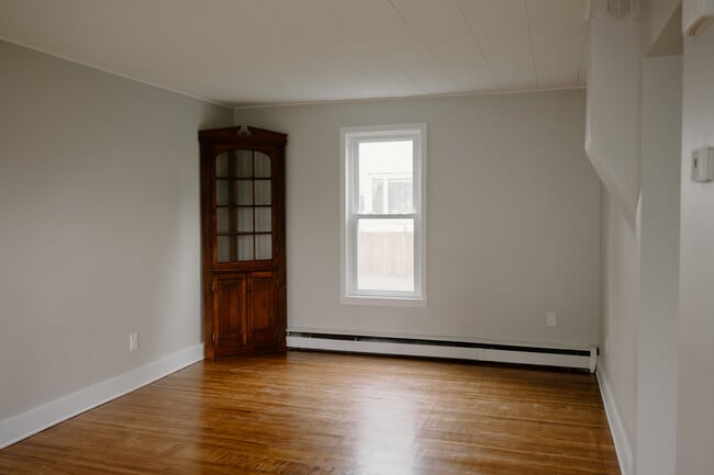 Building Photo - 354 Terrace Blvd