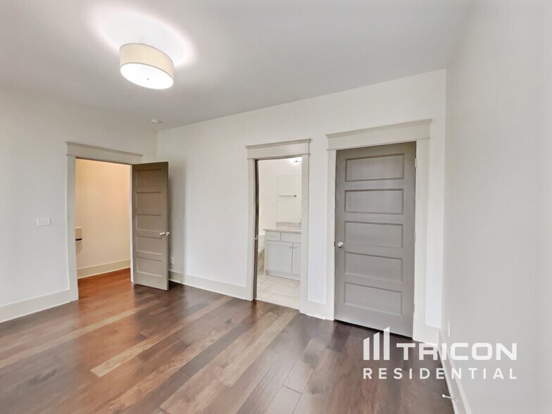 Building Photo - 1224 Hillwood Private Cove
