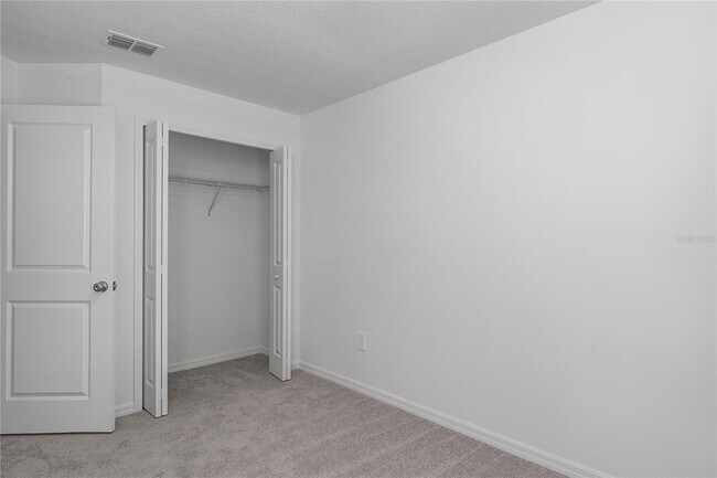 Building Photo - 10964 65th Ter E