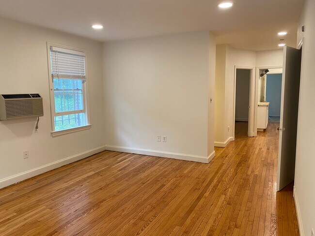 Interior Photo - 2614 41st Street NW