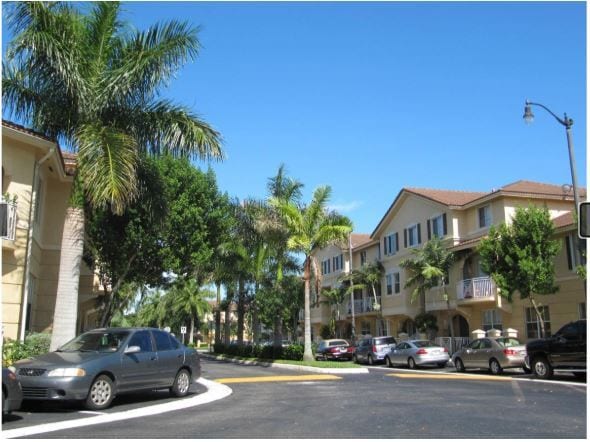 Building Photo - 8858 W Flagler St