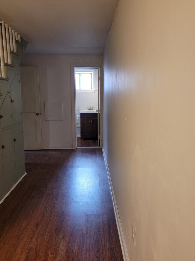 Building Photo - 17727 Silcott Springs Rd