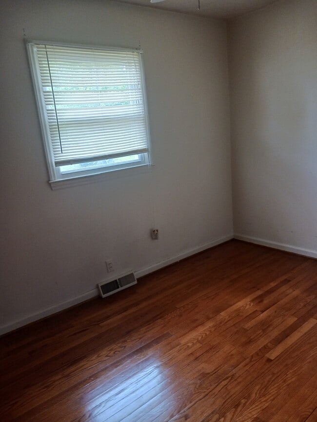 Building Photo - 153 Winstead Dr