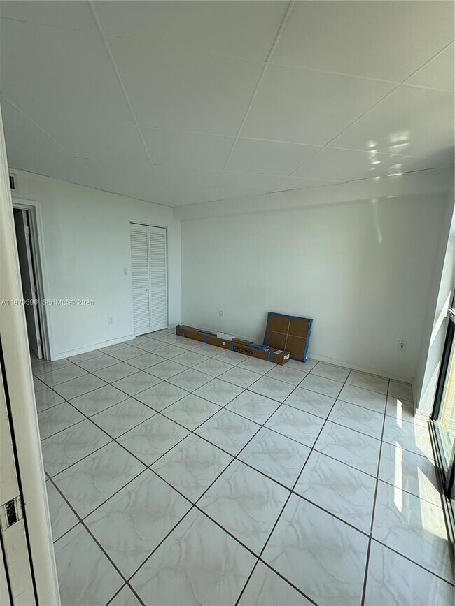 Building Photo - 11800 SW 18th St