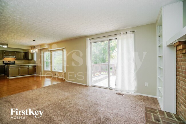 Building Photo - 12111 Peppermill Ln