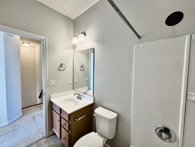 Building Photo - Available 07-08-26! Townhouse w/Garage - Pet Friendly - All Appliances Convey!