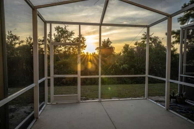 Building Photo - 15662 Stable Run Dr