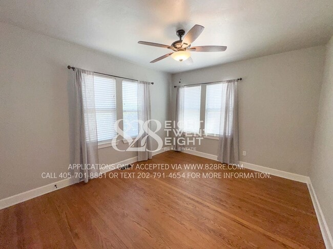 Building Photo - Updated 2 Bed/1.5 Bath Historic Property L...