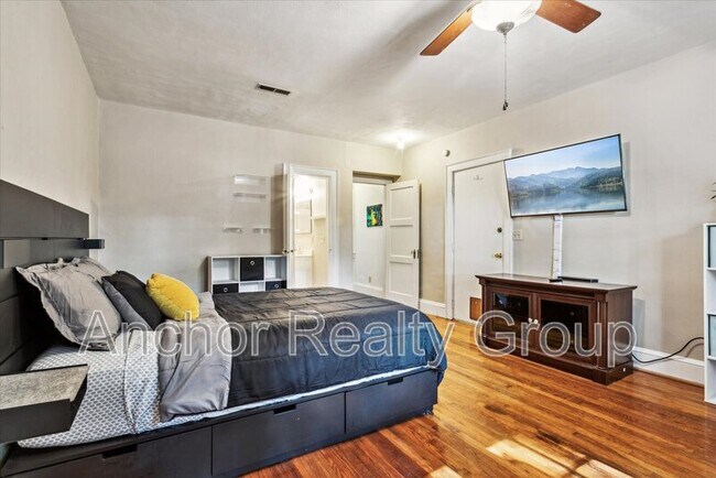 Building Photo - 1839 Edgewood Ave