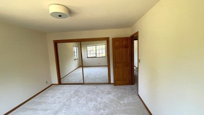Building Photo - Walnut Creek Northgate neighborhood! Beaut...