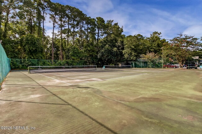 Building Photo - 7623 Baymeadows Cir W