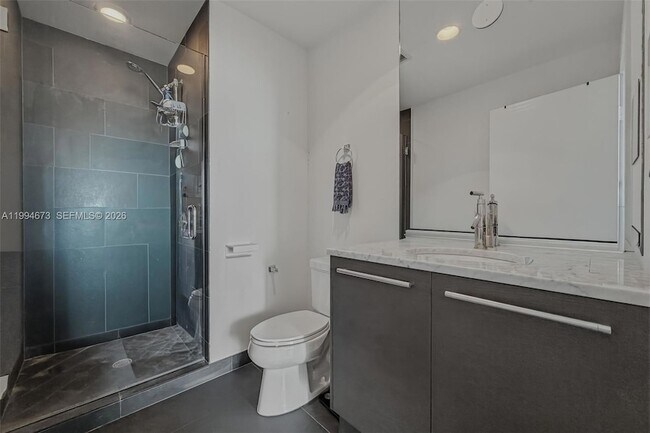 Building Photo - 900 Biscayne Blvd