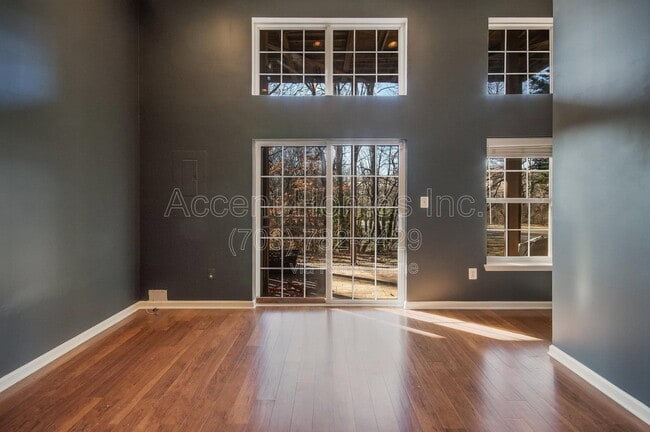 Building Photo - 6450 Waterfield Rd