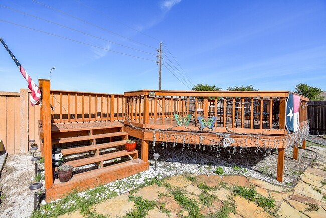 Building Photo - 7206 Highland Chase Dr