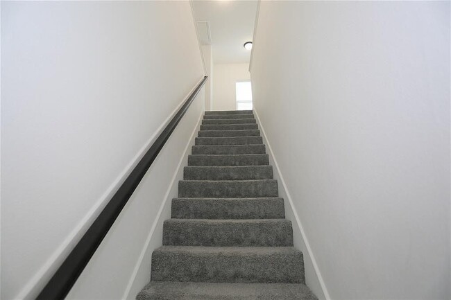 Building Photo - 10213 Ashville Dr