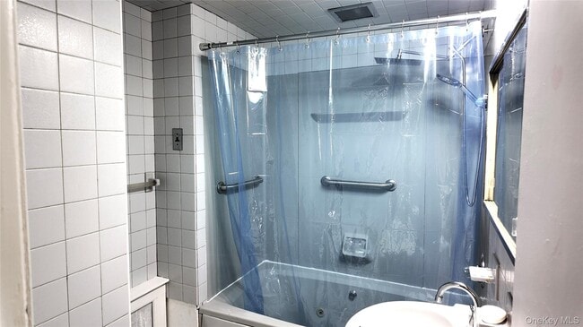 Building Photo - 3249 Barkley Ave