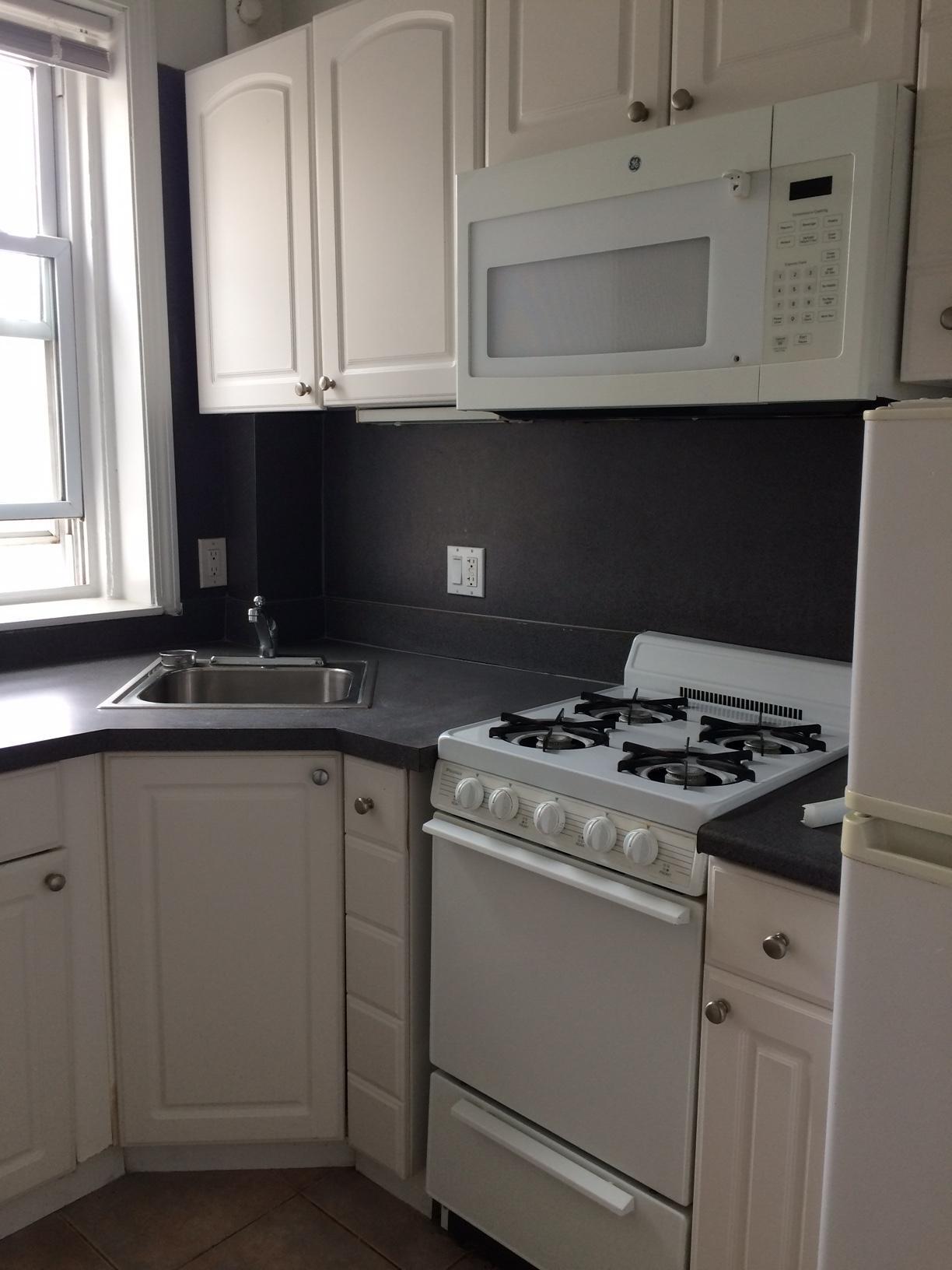 Building Photo - 52 Queensberry St