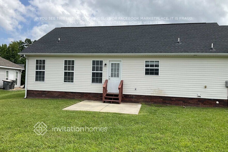 Building Photo - 2932 Ireton Pl