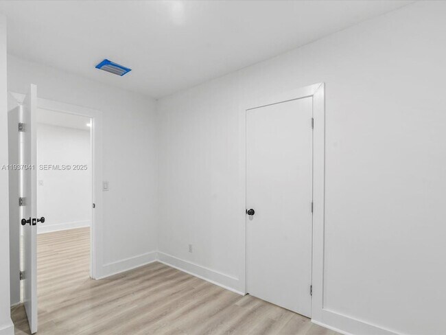 Building Photo - 6318 NW 19th Ct