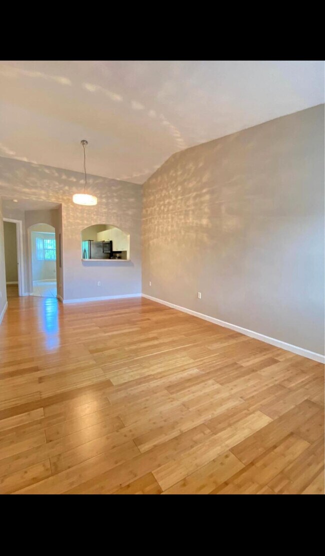 Primary Photo - 3496 Briar Bay Blvd