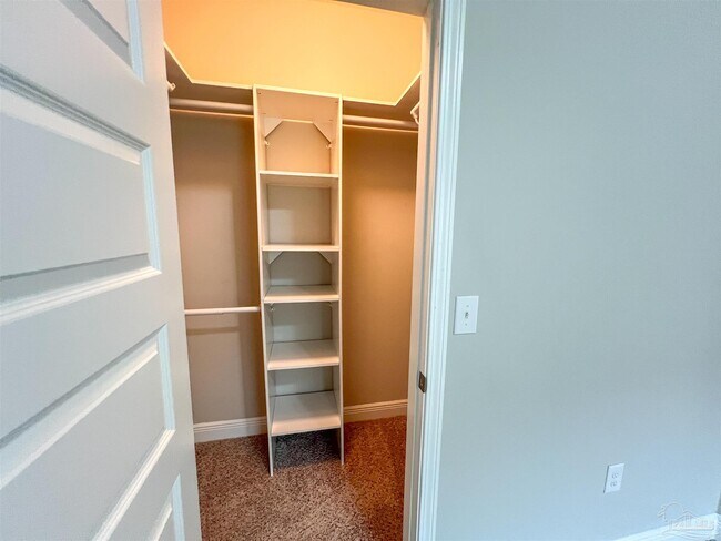 Building Photo - 9379 Pebble Stone Dr