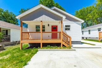 Building Photo - Updated Southside Property Just Off Main Street in Mill Town