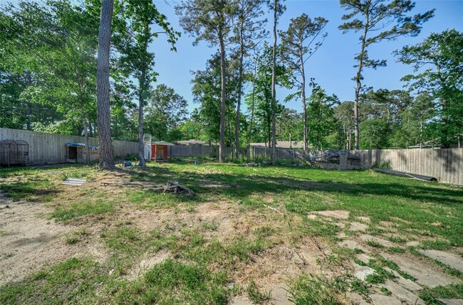 Building Photo - 10685 Royal Cavins Dr