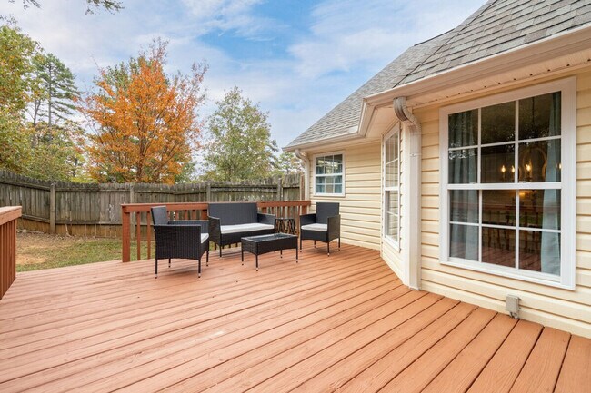 Building Photo - 104 Kingston Pointe Dr