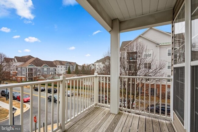 Building Photo - 204 Fallsgrove Blvd