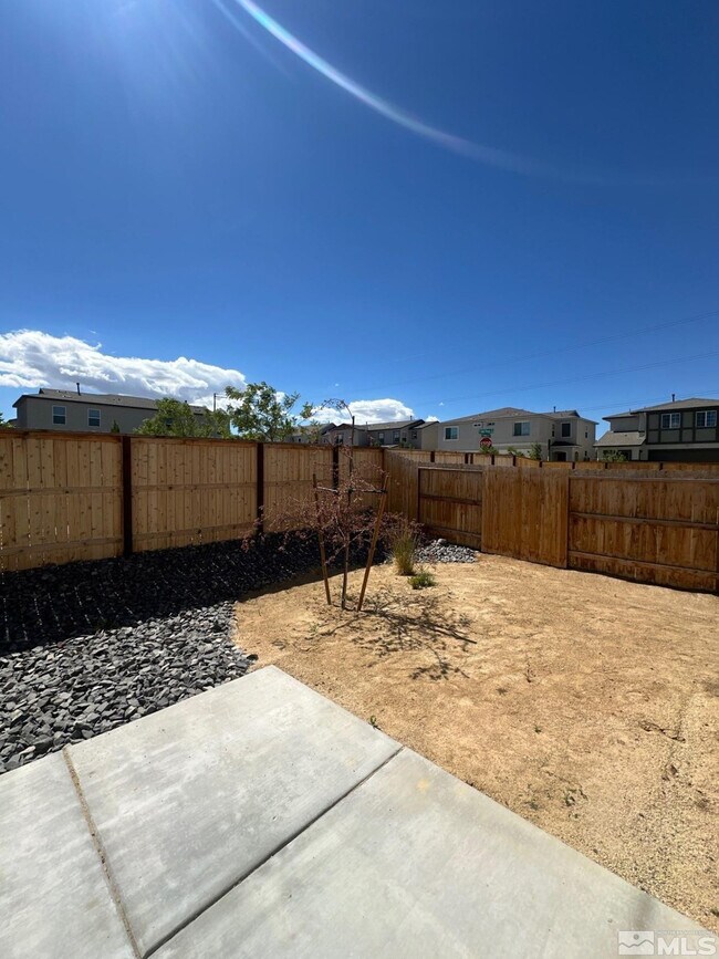 Building Photo - 420 Summer Triangle Dr
