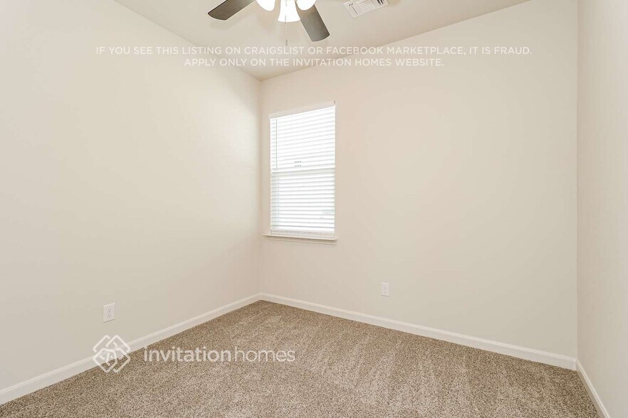 Building Photo - 10020 Pilot Pl