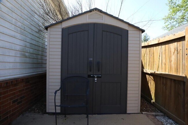Building Photo - 2908 Northaven Dr