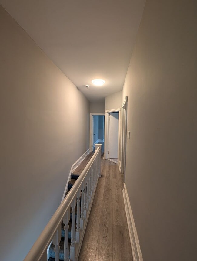 Building Photo - Now Showing!