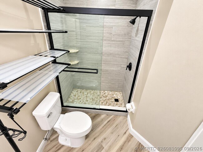 Building Photo - 9847 Perfect Dr