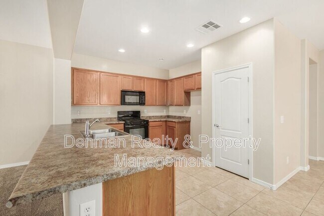 Building Photo - 1154 W Stephanie Ln