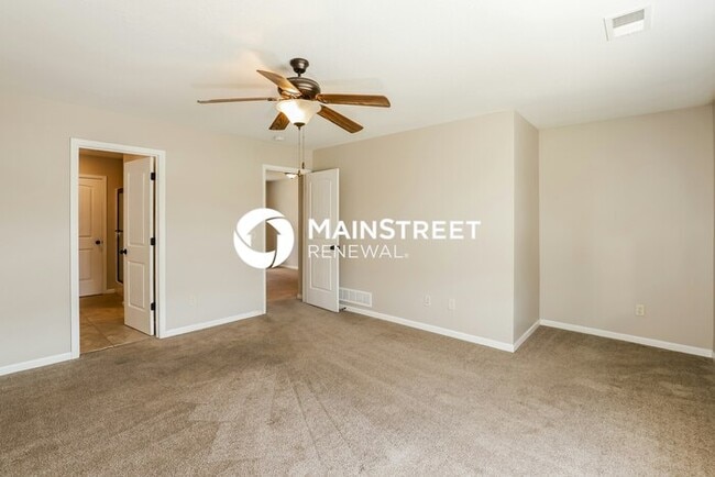 Building Photo - 4 Bedroom Pet-Friendly Home in Kansas City...