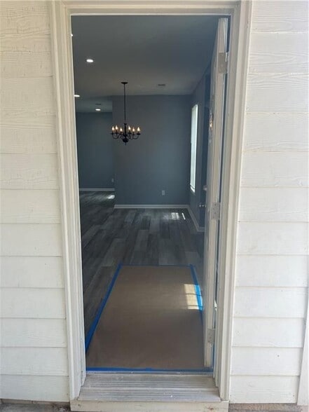 Building Photo - 3152 Daleview Way SW